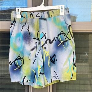 Lululemon Pace Breaker 7” Shorts MEDIUM Graffiti Print Linerless